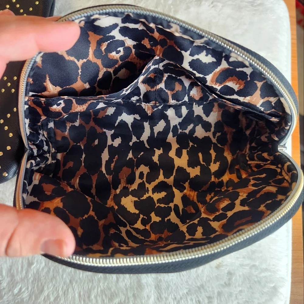 2 Pack! Victoria's Secret Studded Cosmetic Bag with matching Clutch Wristlet - Picture 4 of 8